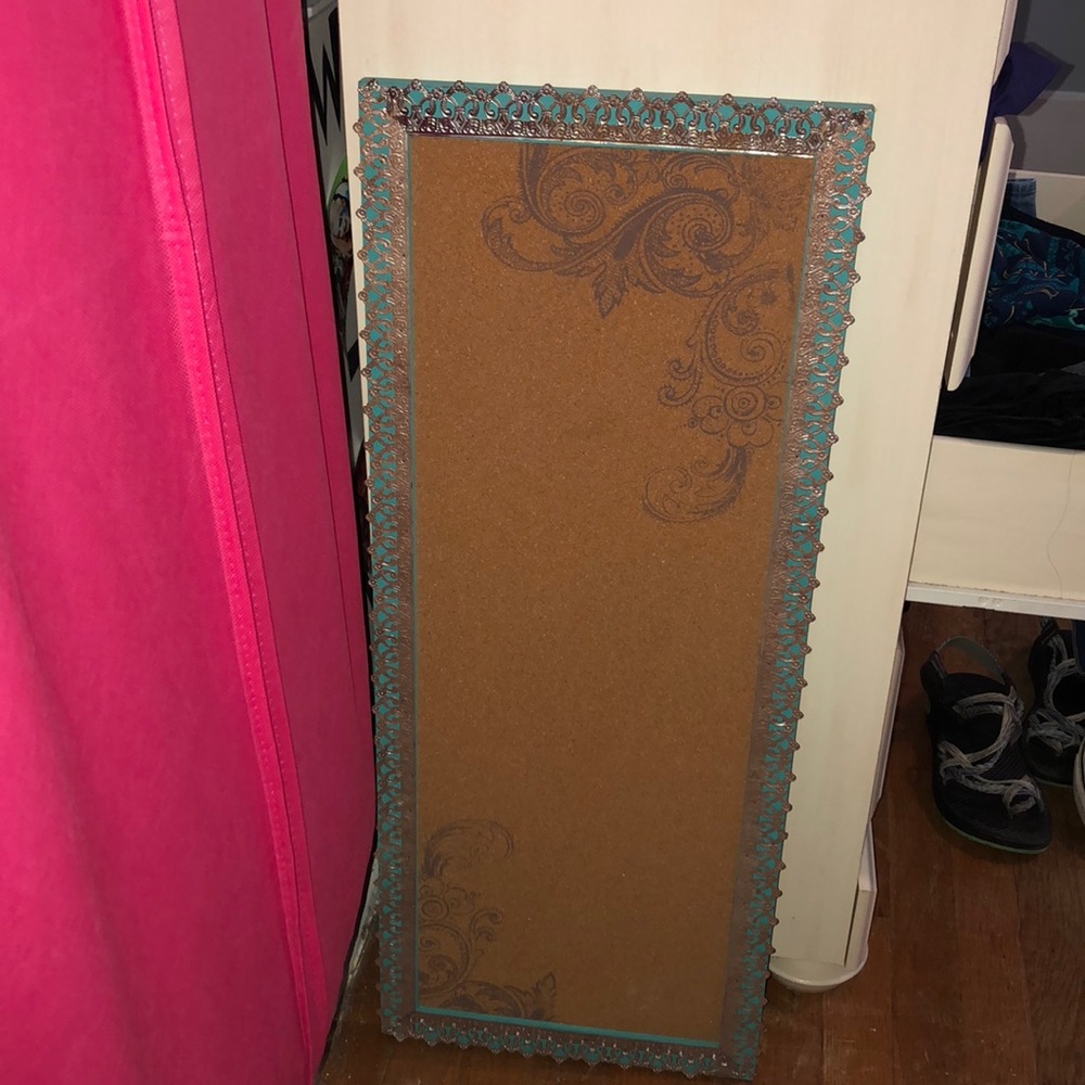 Board for pictures.